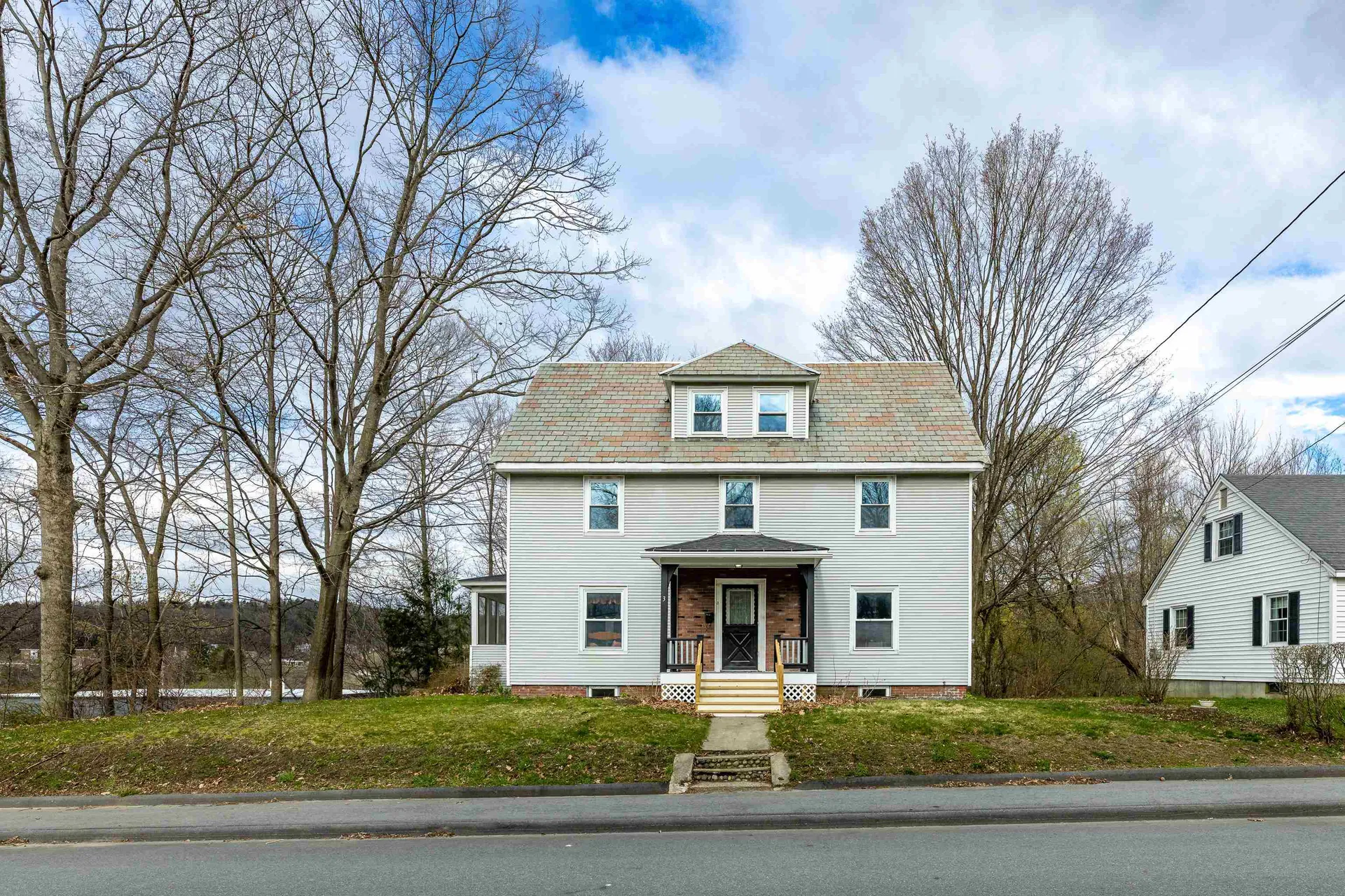 3 Crafts Avenue Lebanon NH 03784