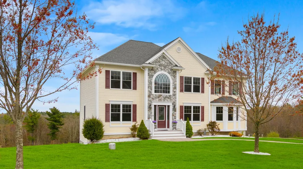 47 Stanwood Road Salem NH 03079