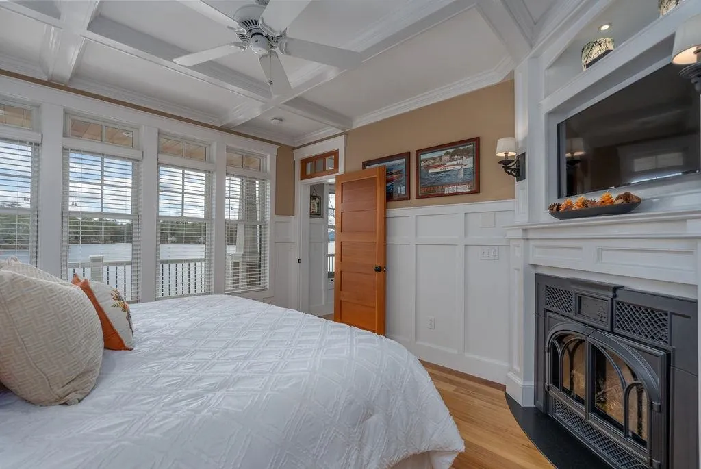 36 Dale Road Meredith NH 03253