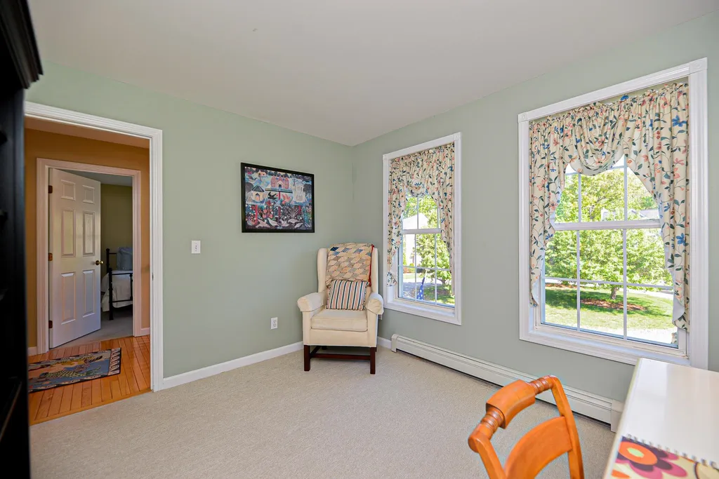 6 Dundee Circle Stratham NH 03885