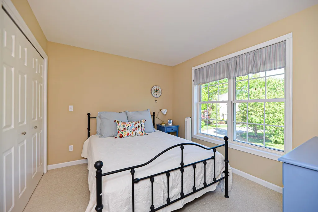 6 Dundee Circle Stratham NH 03885
