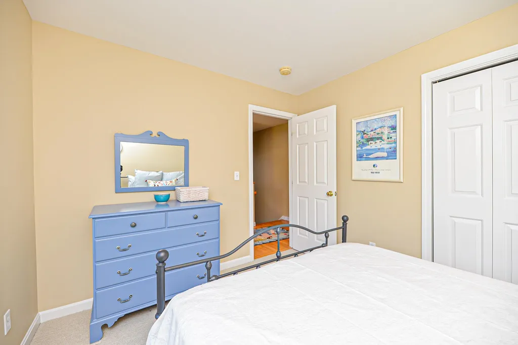 6 Dundee Circle Stratham NH 03885