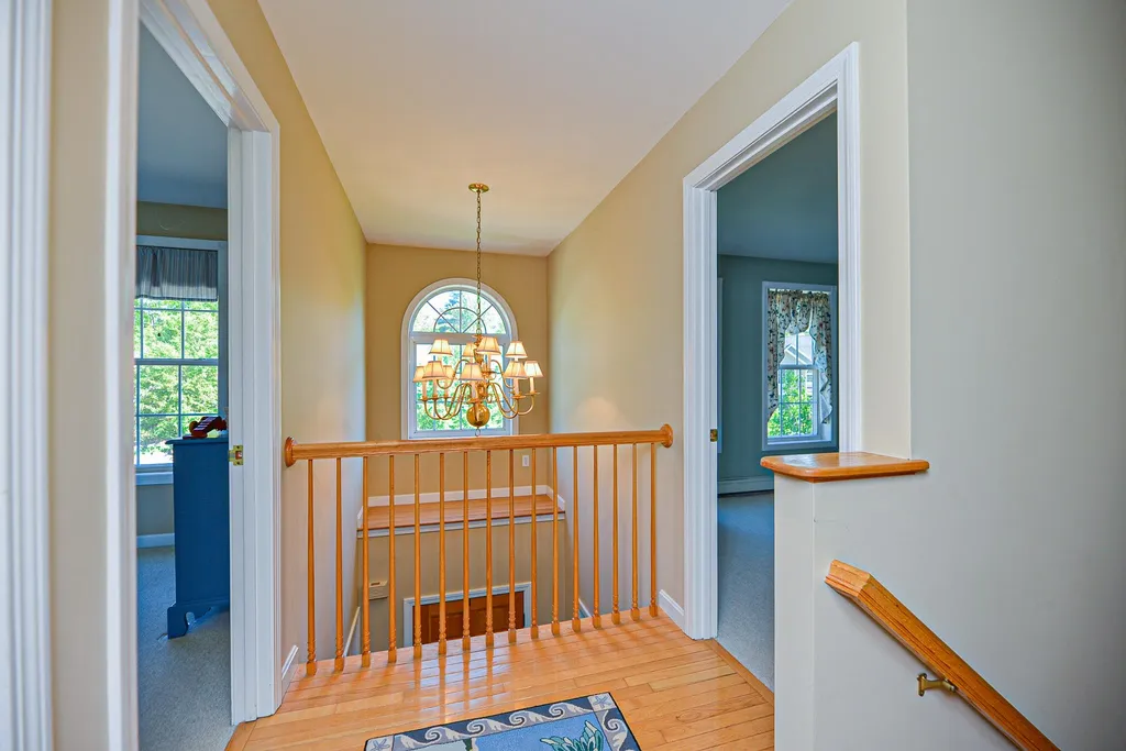6 Dundee Circle Stratham NH 03885