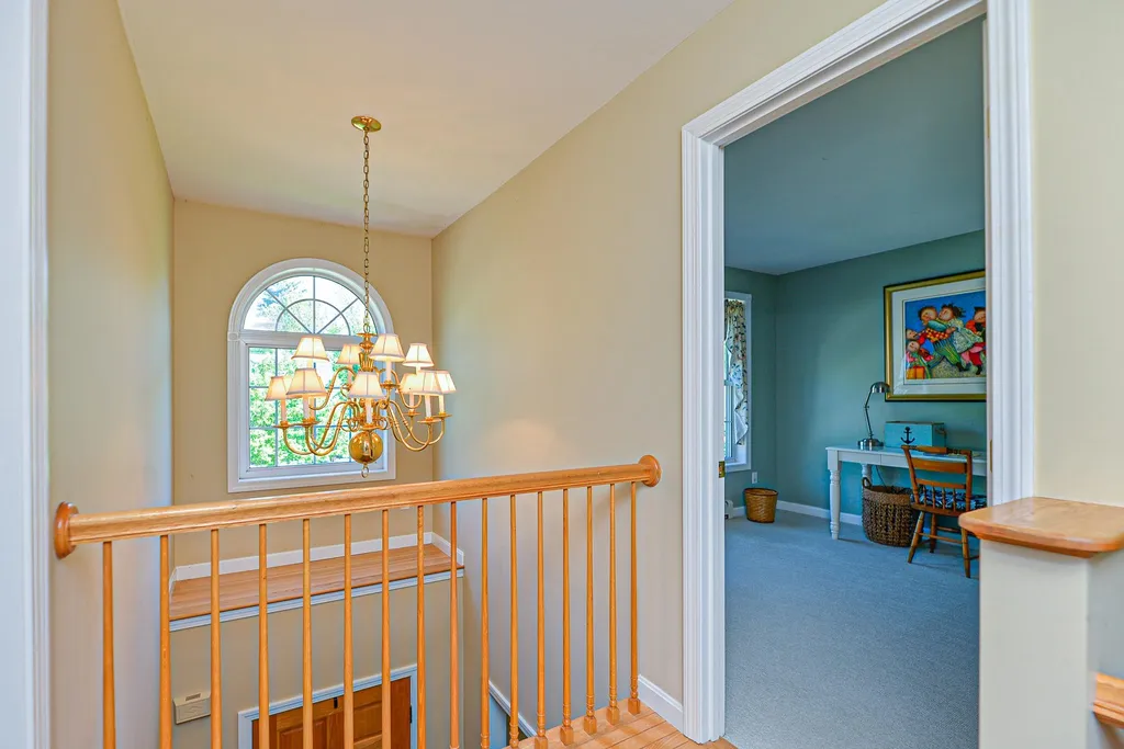 6 Dundee Circle Stratham NH 03885