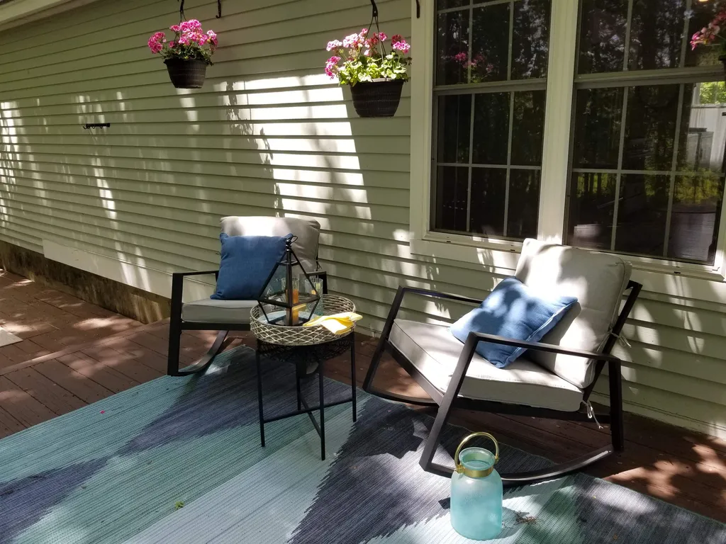 6 Dundee Circle Stratham NH 03885