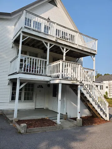 15 Lower Main Street Sunapee NH 03782