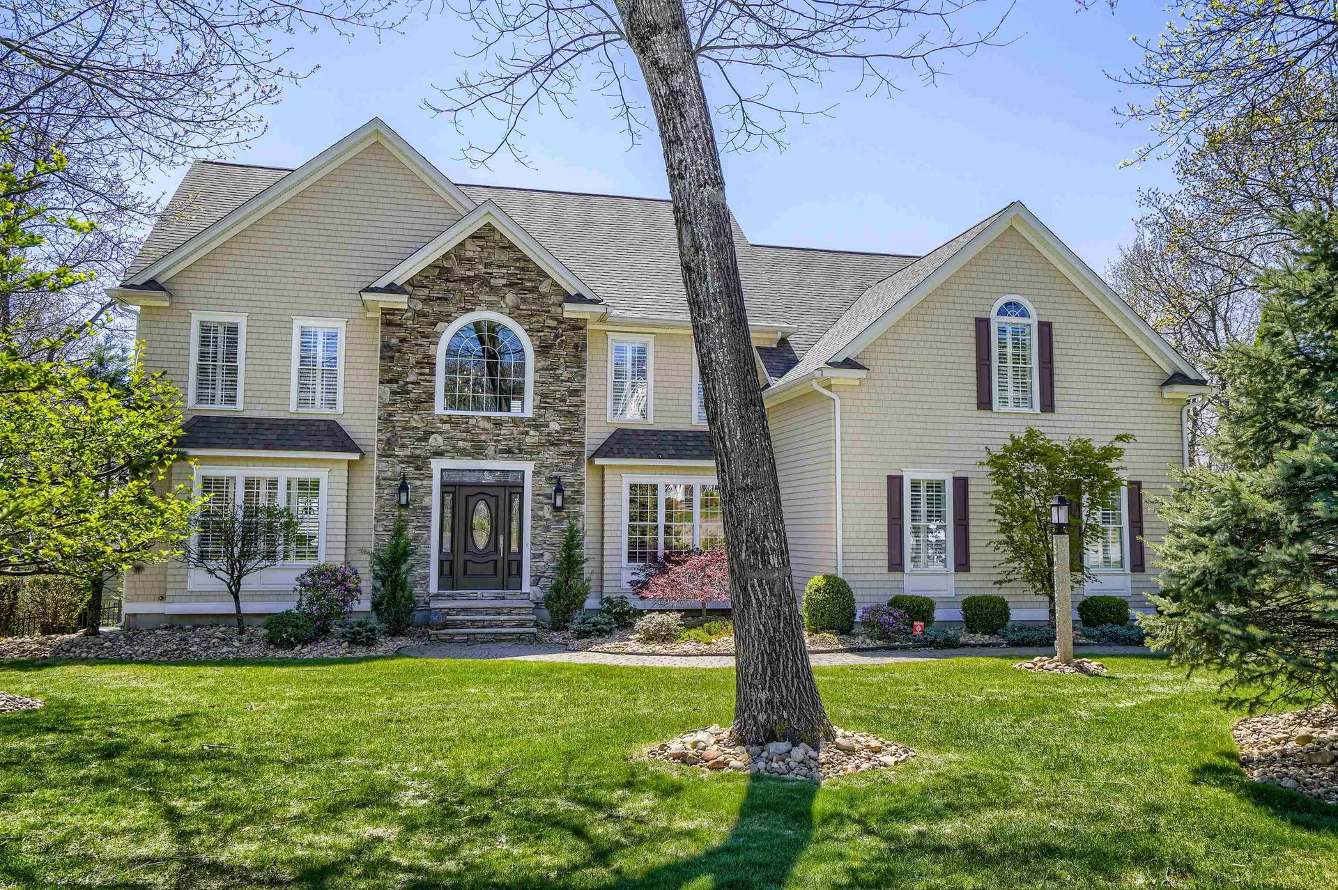 8 Duston Road Windham NH 03087