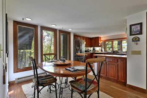 263 Sparrow Hawk Road Rochester VT 05767