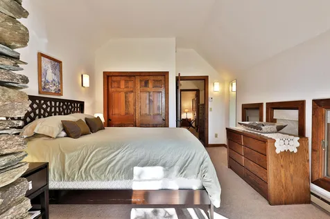 263 Sparrow Hawk Road Rochester VT 05767