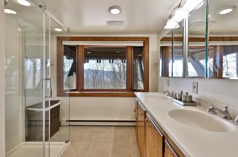263 Sparrow Hawk Road Rochester VT 05767