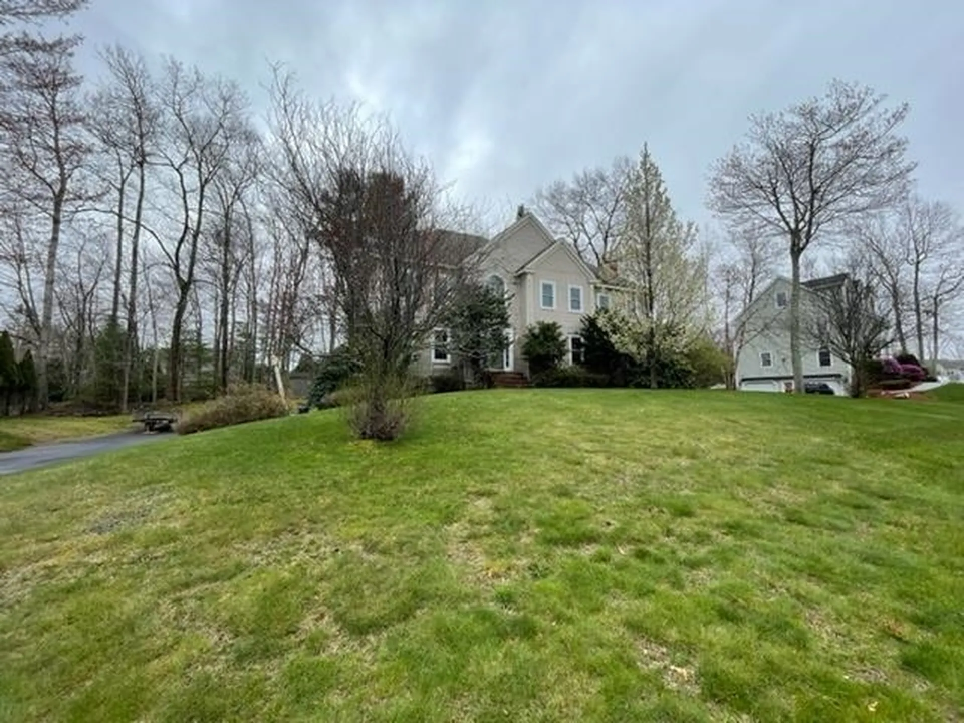 4 Nersesian Way Hampton NH 03842