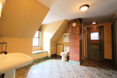1577 Main Street St. Johnsbury VT 05819