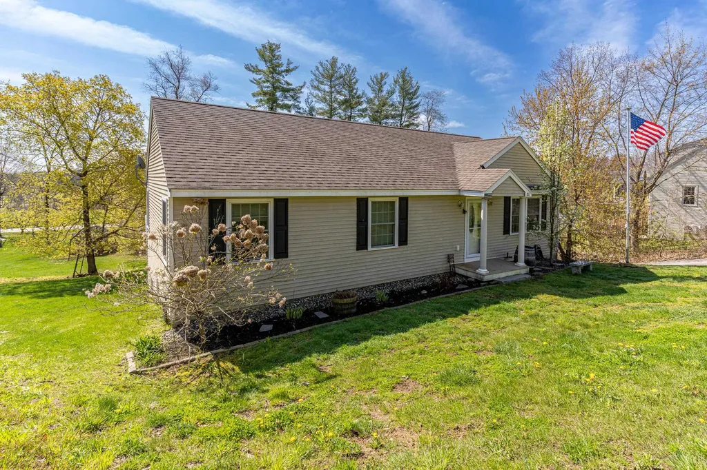 31 Samuel Hanson Avenue Dover NH 03820