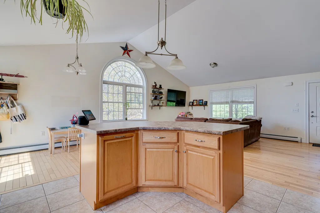 31 Samuel Hanson Avenue Dover NH 03820