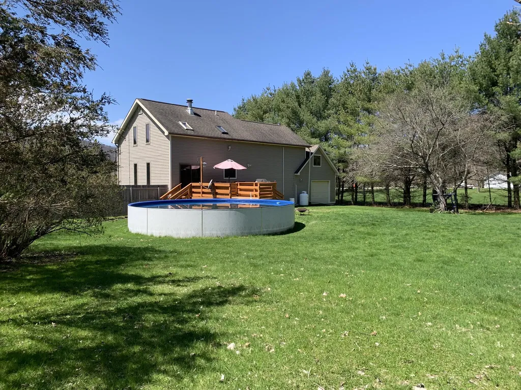 2735 East Main Street Richmond VT 05477