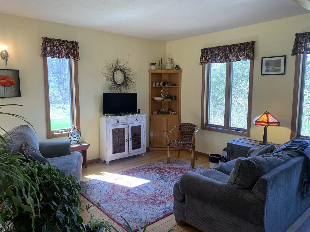 2735 East Main Street Richmond VT 05477