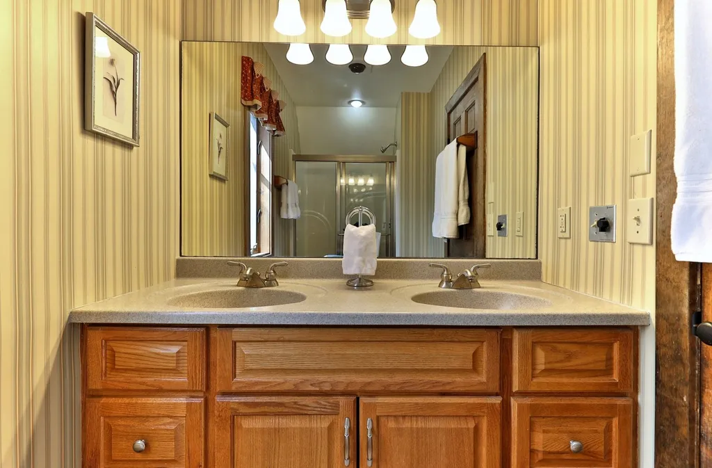 78 Coopers Trace Plymouth VT 05056