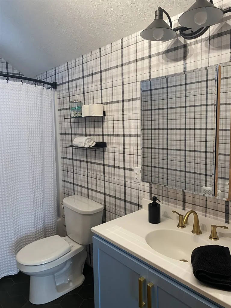 43 Pleasant Street Meredith NH 03253