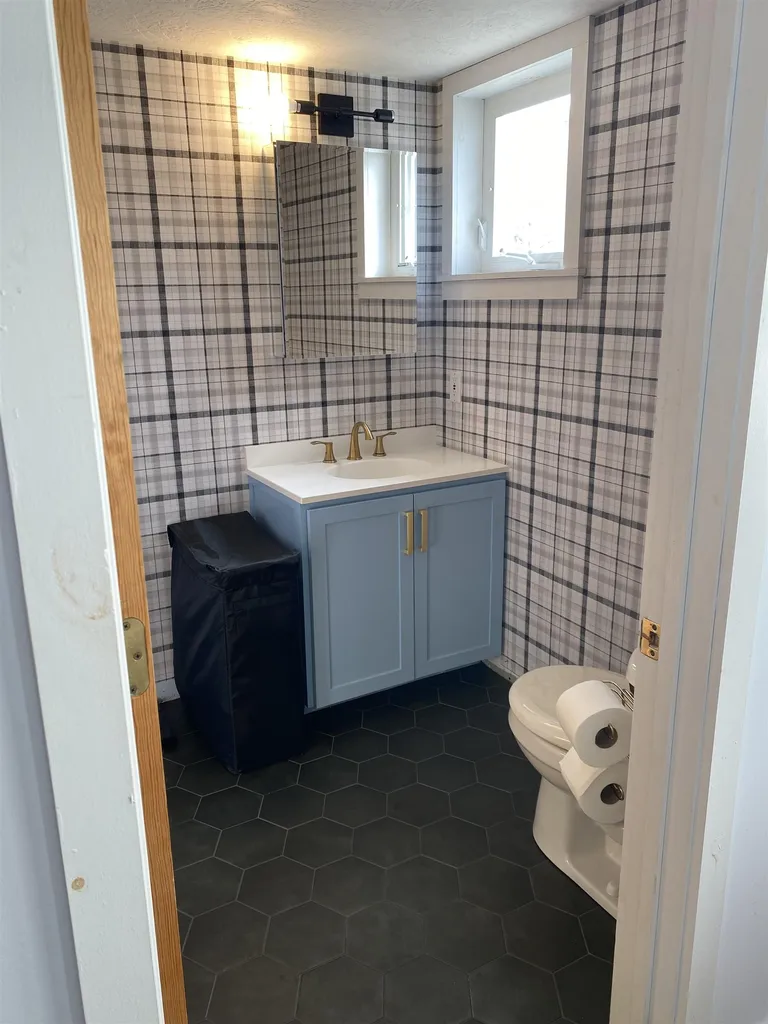 43 Pleasant Street Meredith NH 03253