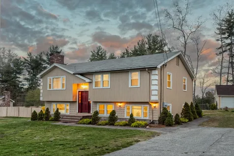 25 Gilcreast Road Londonderry NH 03053