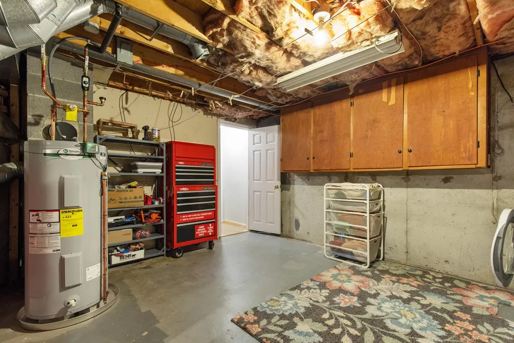 86 Green Road Raymond NH 03044
