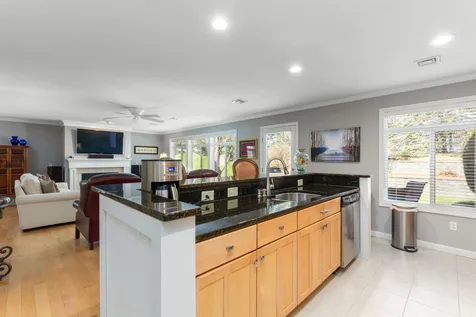 90 Hummingbird Lane South Burlington VT 05403