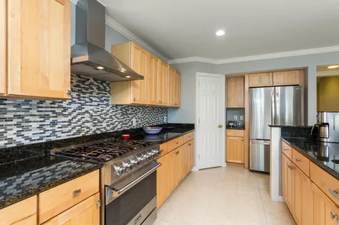 90 Hummingbird Lane South Burlington VT 05403