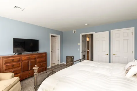 90 Hummingbird Lane South Burlington VT 05403