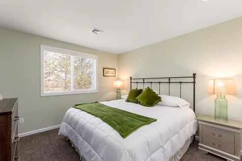 90 Hummingbird Lane South Burlington VT 05403