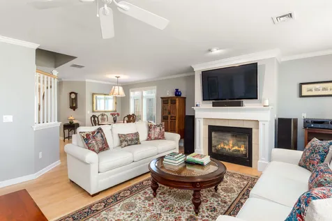 90 Hummingbird Lane South Burlington VT 05403