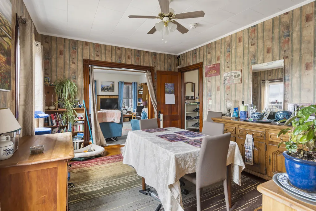 27 Elm Street Lancaster NH 03584