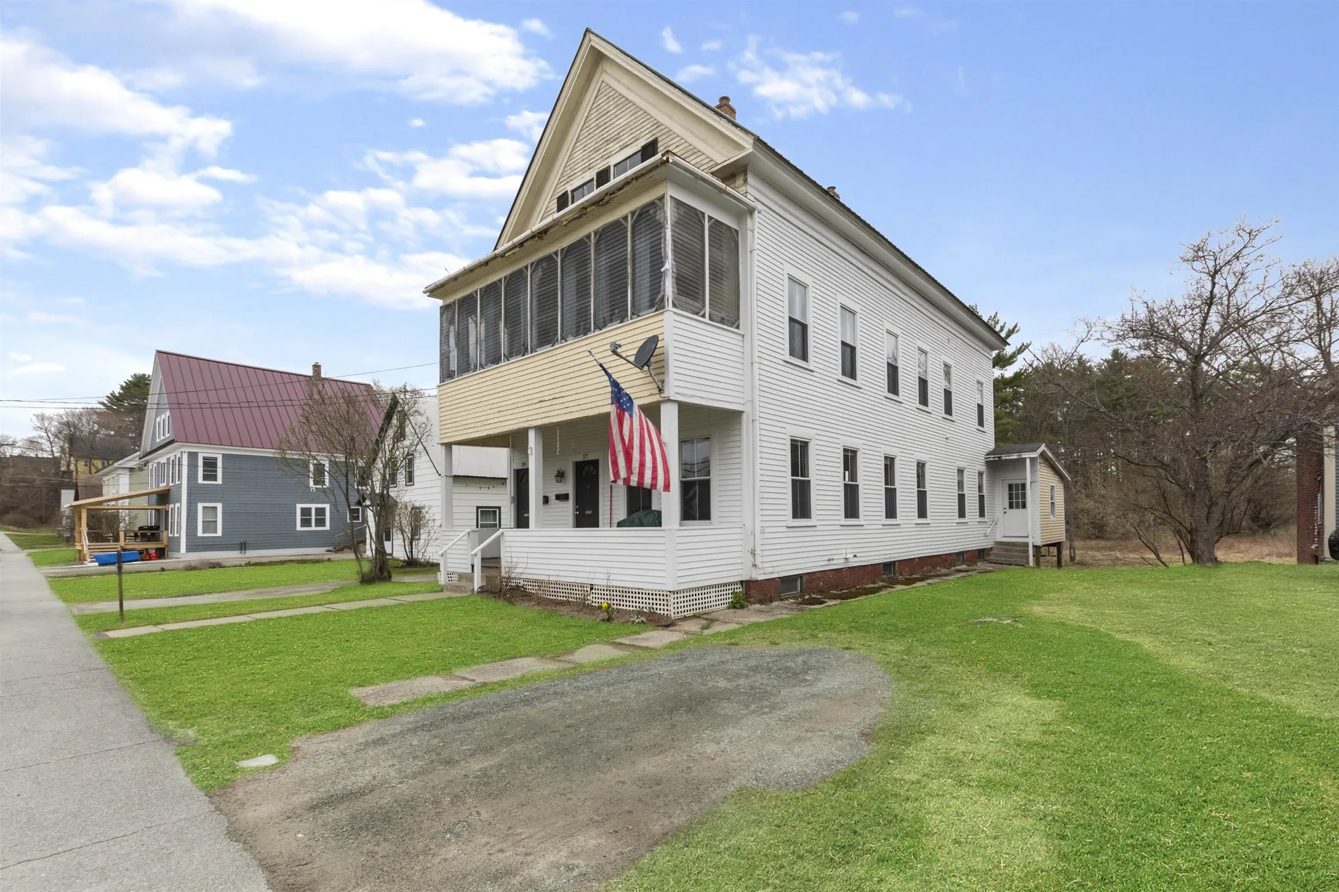 27 Elm Street Lancaster NH 03584