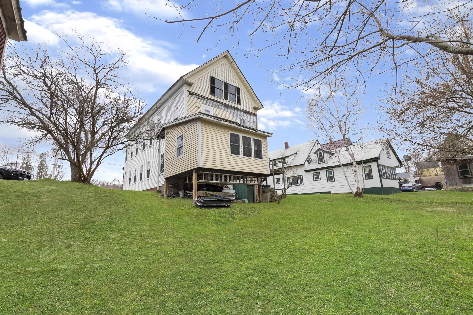 27 Elm Street Lancaster NH 03584