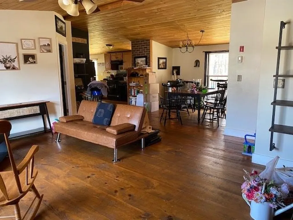 21 Cheryl Drive Allenstown NH 03275