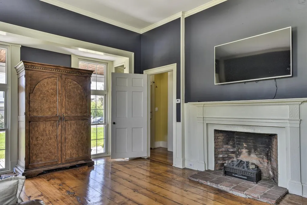 110 Court Street Keene NH 03431
