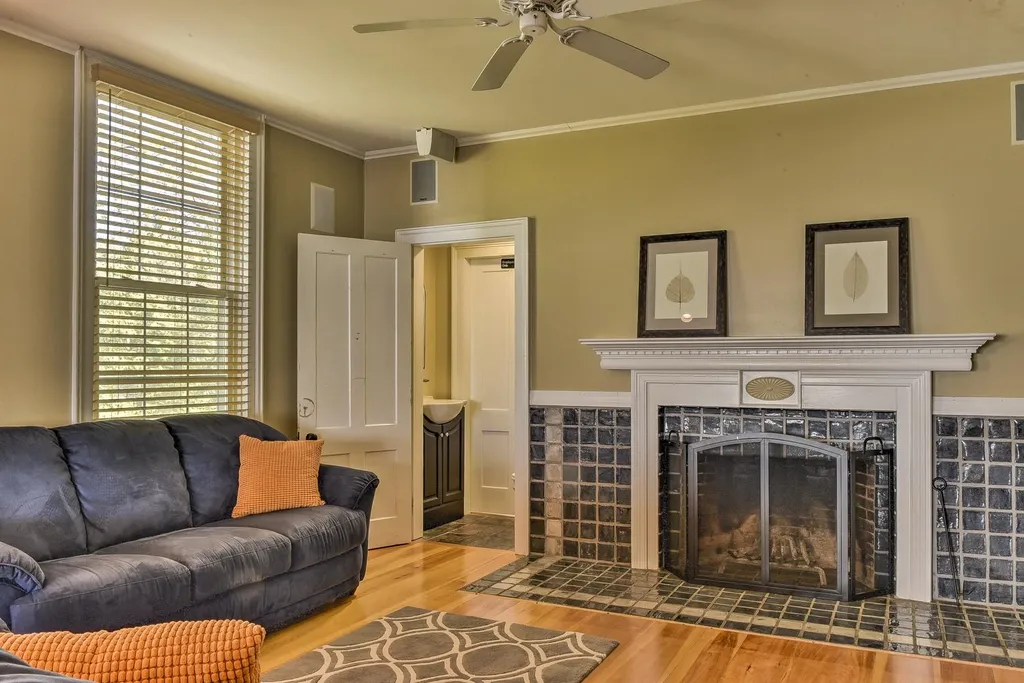 110 Court Street Keene NH 03431
