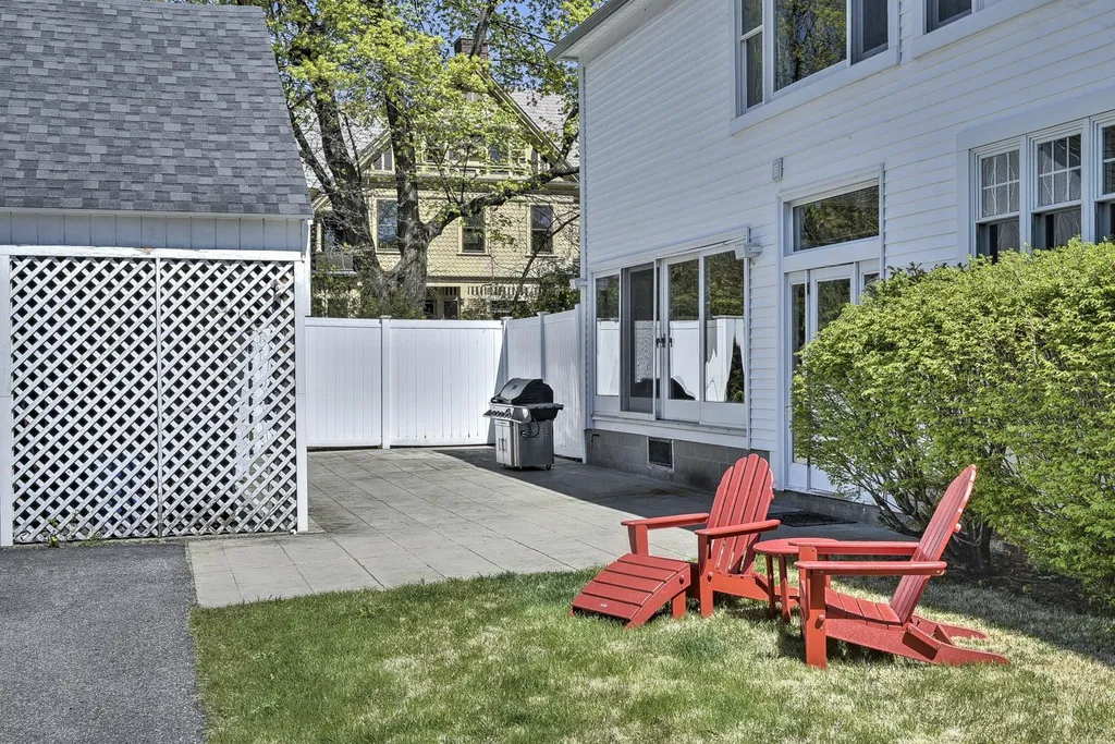 110 Court Street Keene NH 03431