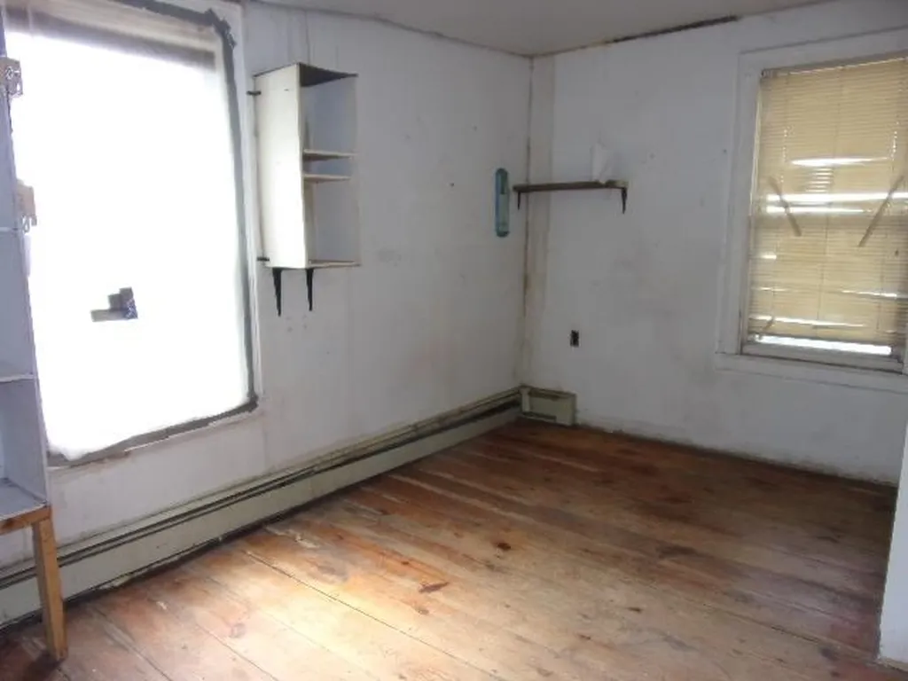 31 Clark Street Brattleboro VT 05301