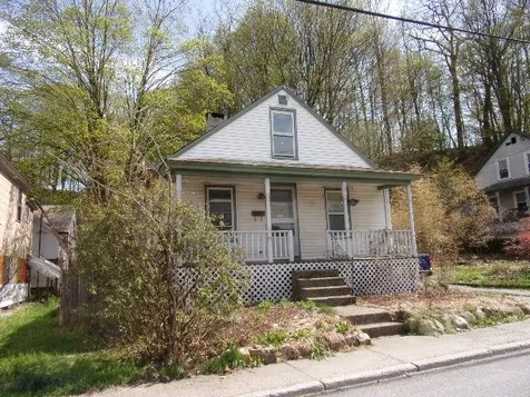31 Clark Street Brattleboro VT 05301
