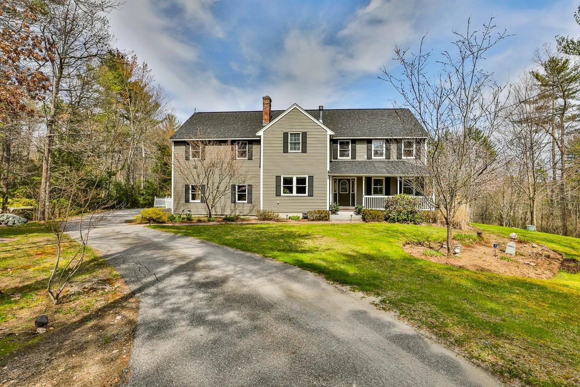 27 Dupaw Gould Road Brookline NH 03033