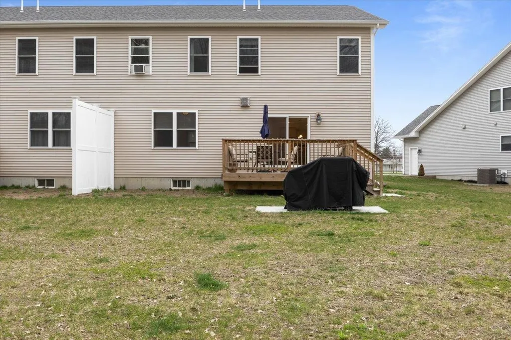 76 Chase Court Essex VT 05452