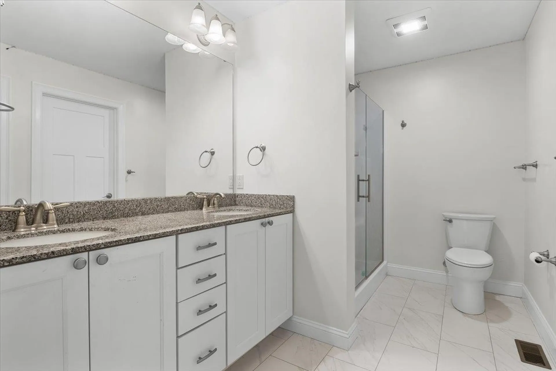 76 Chase Court Essex VT 05452