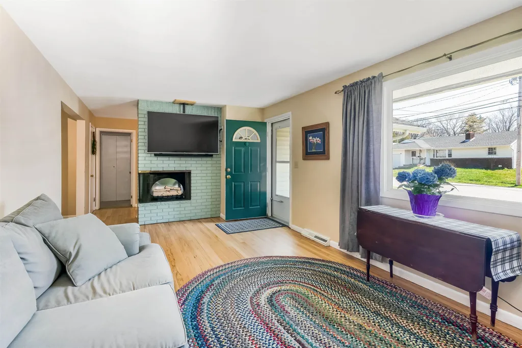 36 Roger Street Winooski VT 05404
