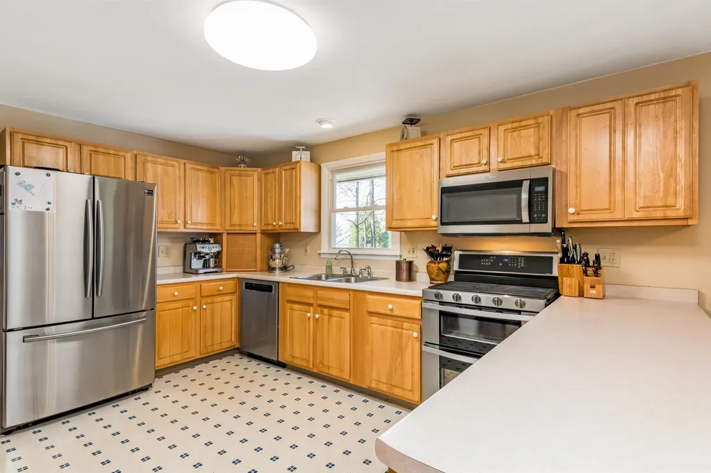36 Roger Street Winooski VT 05404