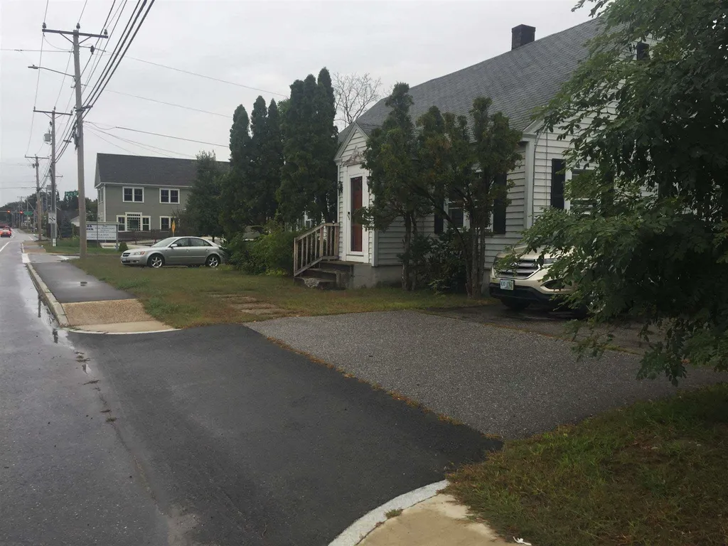 67-69 S River Road Bedford NH 03110