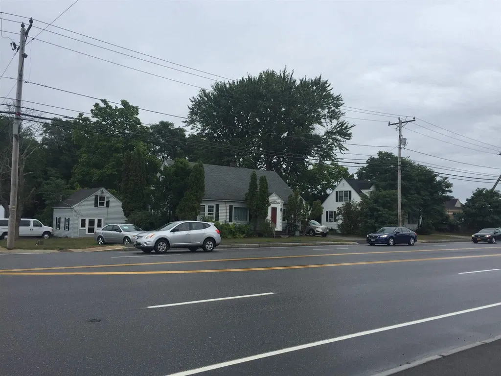 67-69 S River Road Bedford NH 03110