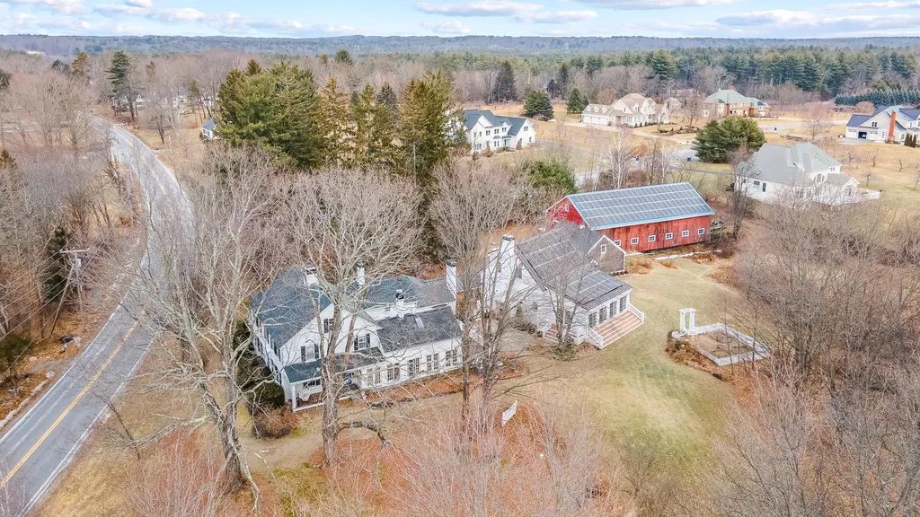 195 Exeter Road Hampton Falls NH 03844