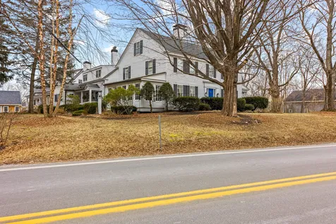 195 Exeter Road Hampton Falls NH 03844