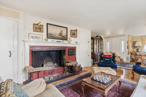 195 Exeter Road Hampton Falls NH 03844