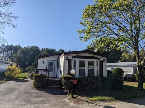 179 Donald Drive Goffstown NH 03045